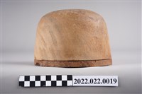 藏品(圓頂圓角帽身木模)的圖片