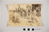 藏品(張子敬與人合照黑白照片)的圖片