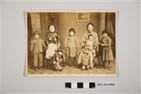 藏品(人物合照黑白照片)的圖片