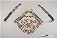 藏品(西拉雅族白底肚兜)的圖片