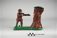 藏品(獵熊撲滿玩具)的圖片