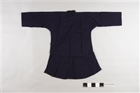 藏品(深藍色棉質開襟長衫)的圖片