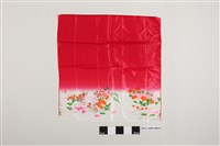 藏品(漸層花卉染印布巾)的圖片