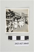 藏品(徐家文物人物群體繞境黑白照片)的圖片