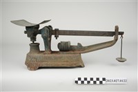 藏品(秤子與砝碼)的圖片