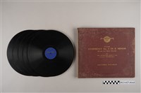 藏品(古倫美亞《德弗札克第五號交響樂》蟲膠套裝唱片)的圖片