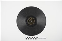 藏品(日語流行歌《直到再相逢日、戀之阿七》蟲膠唱片)的圖片