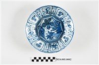 藏品(青花錦地開光花鳥紋盤)的圖片