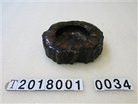 藏品(木製漆器扁形菸灰缸)的圖片