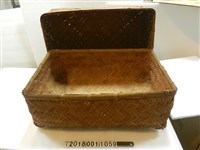 藏品(長方形人字編竹簍)的圖片