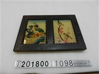 藏品(公雞與綠繡眼玻璃畫)的圖片