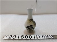 藏品(中華陶瓷山水圖樣白色長頸花瓶)的圖片