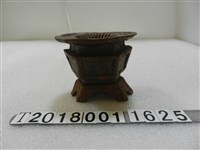 藏品(木製六角紅龜模具)的圖片