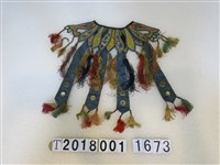 藏品(花朵紋飾藍色雲肩)的圖片