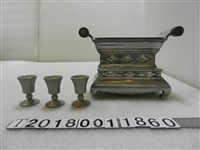 藏品(鋁製薦盒與酒器)的圖片