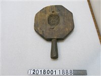 藏品(壽字龜紋糕餅握柄模具)的圖片