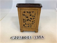 藏品(陶製花朵紋飾香筒)的圖片