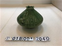 藏品(中國石油公司成立廿五周年紀念綠色花瓶)的圖片