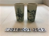 藏品(潘政夫敬贈大裕窯業廠林國華廠長就任周年紀念花瓶)的圖片