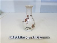 藏品(陶瓷梅花花瓶)的圖片