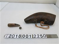 藏品(木製原住民子彈盒與子彈)的圖片