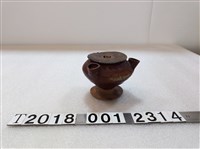 藏品(含蓋三嘴壺)的圖片