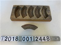 藏品(木製扇形圖案糕餅模具)的圖片