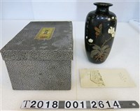 藏品(南海商行臺灣蝴蝶蘭漆器花瓶組)的圖片