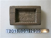藏品(木製逢春堂方形鳳鳥糕餅模具)的圖片