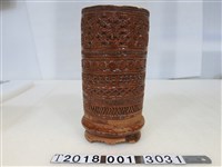 藏品(陶製南投燒褐色圓柱型香筒)的圖片