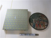 藏品(木製彩色杵歌漆器圓掛飾)的圖片