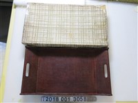 藏品(木製深褐色有提把托盤)的圖片