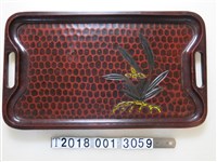 藏品(深褐色蝴蝶蘭花紋蜂巢底漆器托盤)的圖片