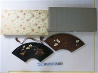 藏品(蝴蝶蝴蝶蘭樣式扇形漆器掛飾組)的圖片