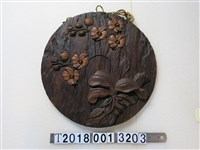 藏品(蘭花漆器掛飾)的圖片