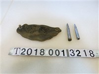 藏品(金屬土黃色臺灣造型紀念物)的圖片