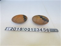 藏品(永樂褐色盤子)的圖片