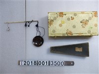 藏品(金屬製小秤)的圖片