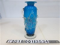 藏品(藍色花朵雕刻花瓶)的圖片