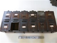 藏品(木製真花園統計號碼箱)的圖片