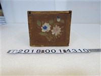 藏品(玫瑰圖案臺灣烏龍茶箱)的圖片