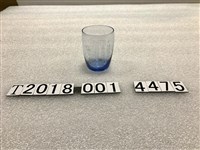 藏品(中壢菸酒配銷所藍玻璃杯)的圖片