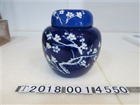 藏品(陶瓷製藍色梅花茶葉罐)的圖片