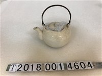 藏品(陶製鶯歌信用組合創立拾週年紀念茶壺)的圖片