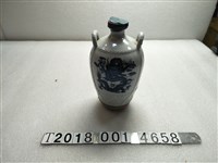 藏品(陶製金門酒廠出品中華航空公司紀念酒瓶)的圖片