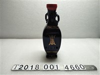 藏品(陶製金門酒廠出品萬壽無疆酒酒瓶)的圖片