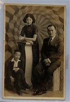 藏品(三人家庭合照)的圖片