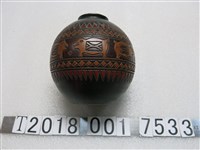 藏品(原住民圖騰動物紋漆器花瓶)的圖片