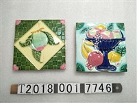 藏品(水果圖樣彩色磁磚)的圖片