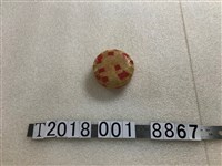 藏品(圓形黃底紅彩繪賽璐璐塑膠化妝盒)的圖片